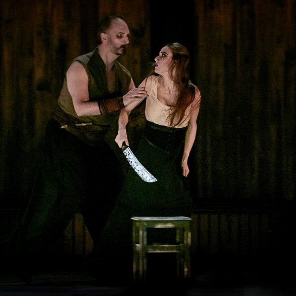 Christian Juslin (Harmaki) og Tanja Kuhn (Charmion). Fotograf Kåre Viemose for Den Jyske Opera 2019
